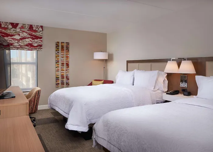 Hampton & On Shea Blvd Hotel