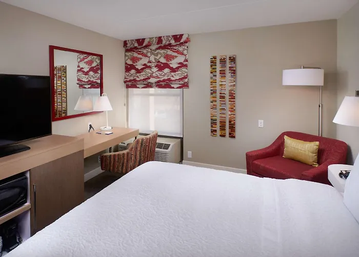 Hampton & On Shea Blvd Hotel Scottsdale