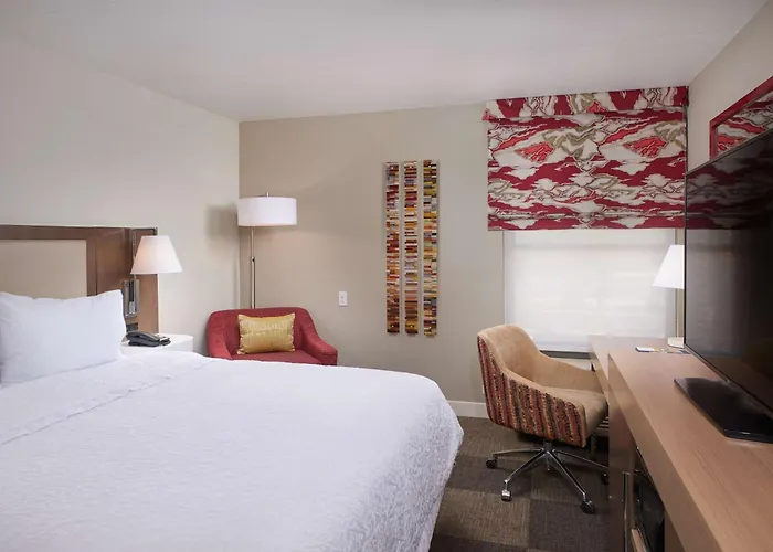 Hotel Hampton & On Shea Blvd