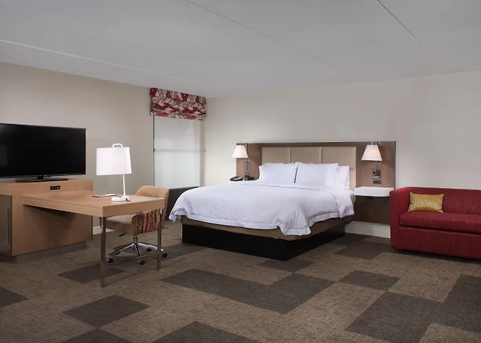 Hotel Hampton & On Shea Blvd 3*