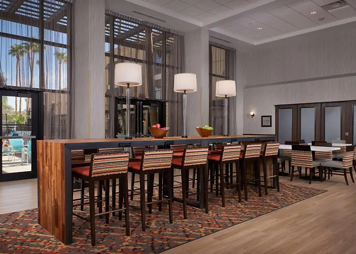 Hotel Hampton & On Shea Blvd 3*