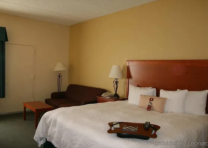 Hampton & On Shea Blvd Hotel Scottsdale