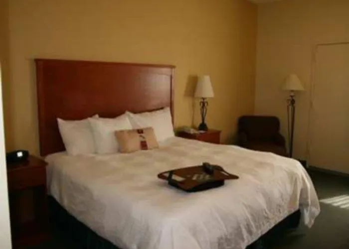 Hotel Hampton & On Shea Blvd Scottsdale