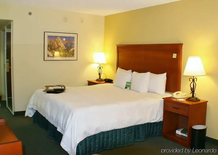 Hotel Hampton & On Shea Blvd